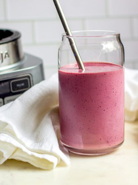 protein powder banana berries smoothie
